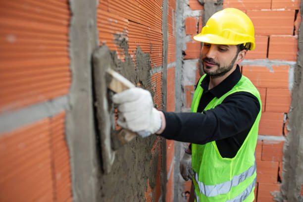 Un chantier de maçon en pierre sèche demande avant tout précision et patience. En effet, il s’agit d’un travail manuel sans mortier.